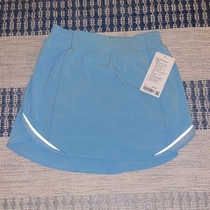 Lululemon Hotty Hot High Rise *LONG* Size: 8 NWT. Blue Chill.